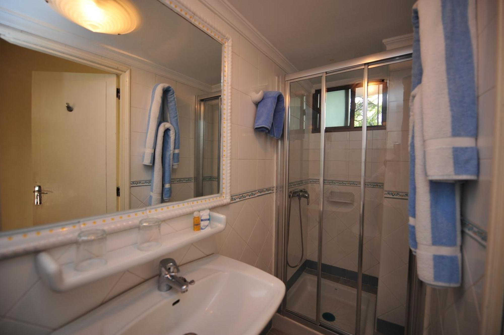 Apartment Hotel Taboga (Adults Only) 普拉亚戴尔雷安格莱斯 外观 照片